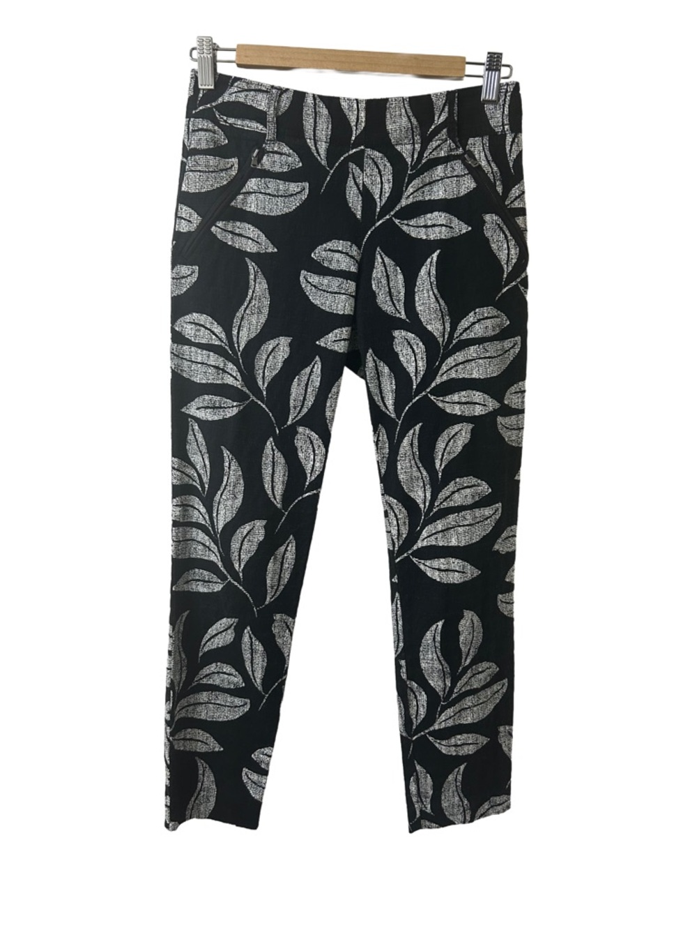 Anthropologie Black and White Floral Pants Cartonnier Charlie Trouser